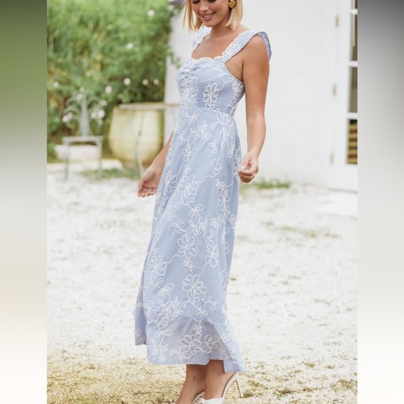 Petal & Pup Dresses & Skirts - Petal & Pup Elise Midi Dress Size XS